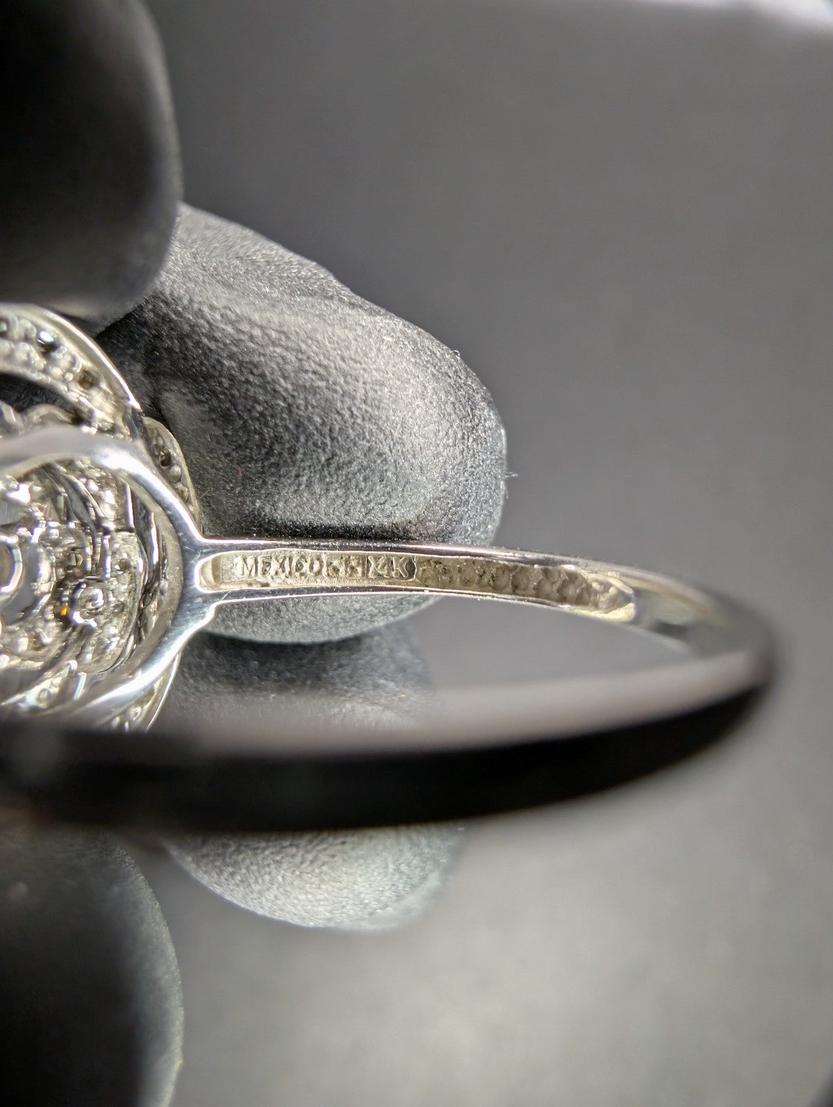 Solid 14k Mexican White Gold White & Champagne Diamond Flower Ring Size 7