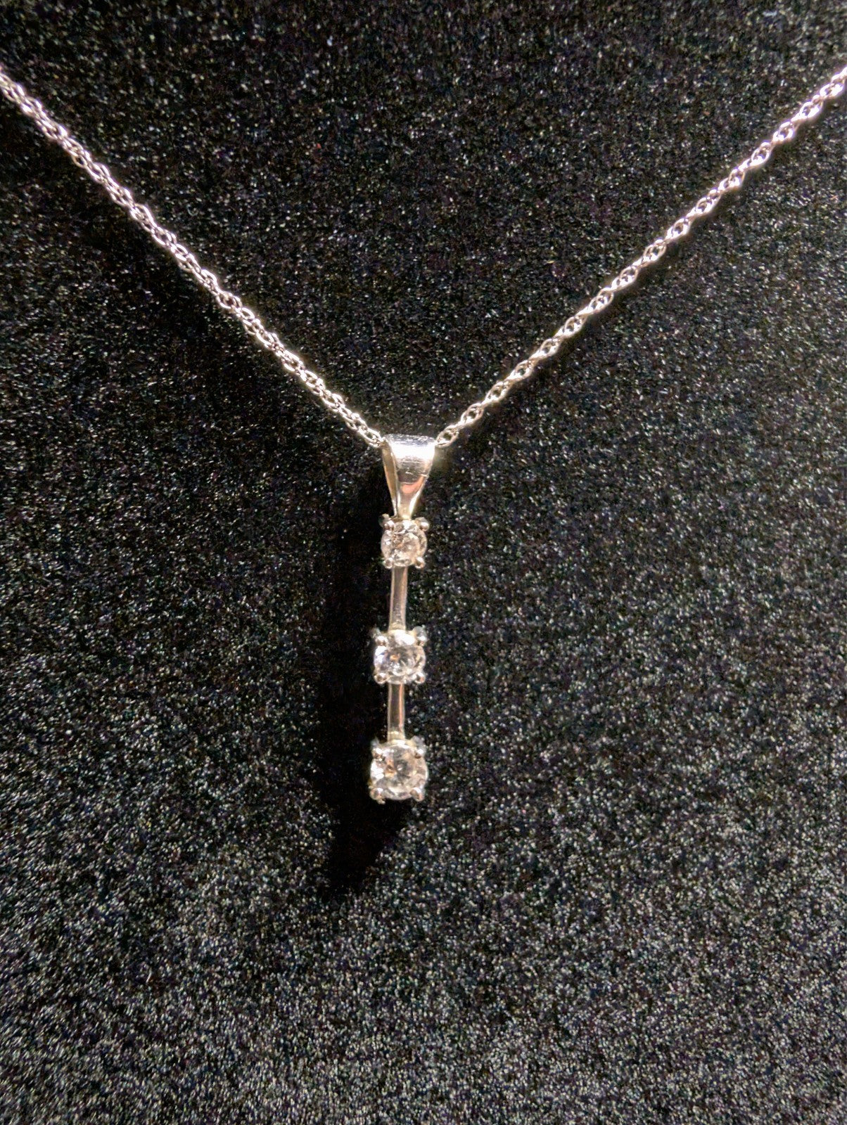 Solid 10k White Gold Three-Stone Pendant with 19in .7mm Loose Rope