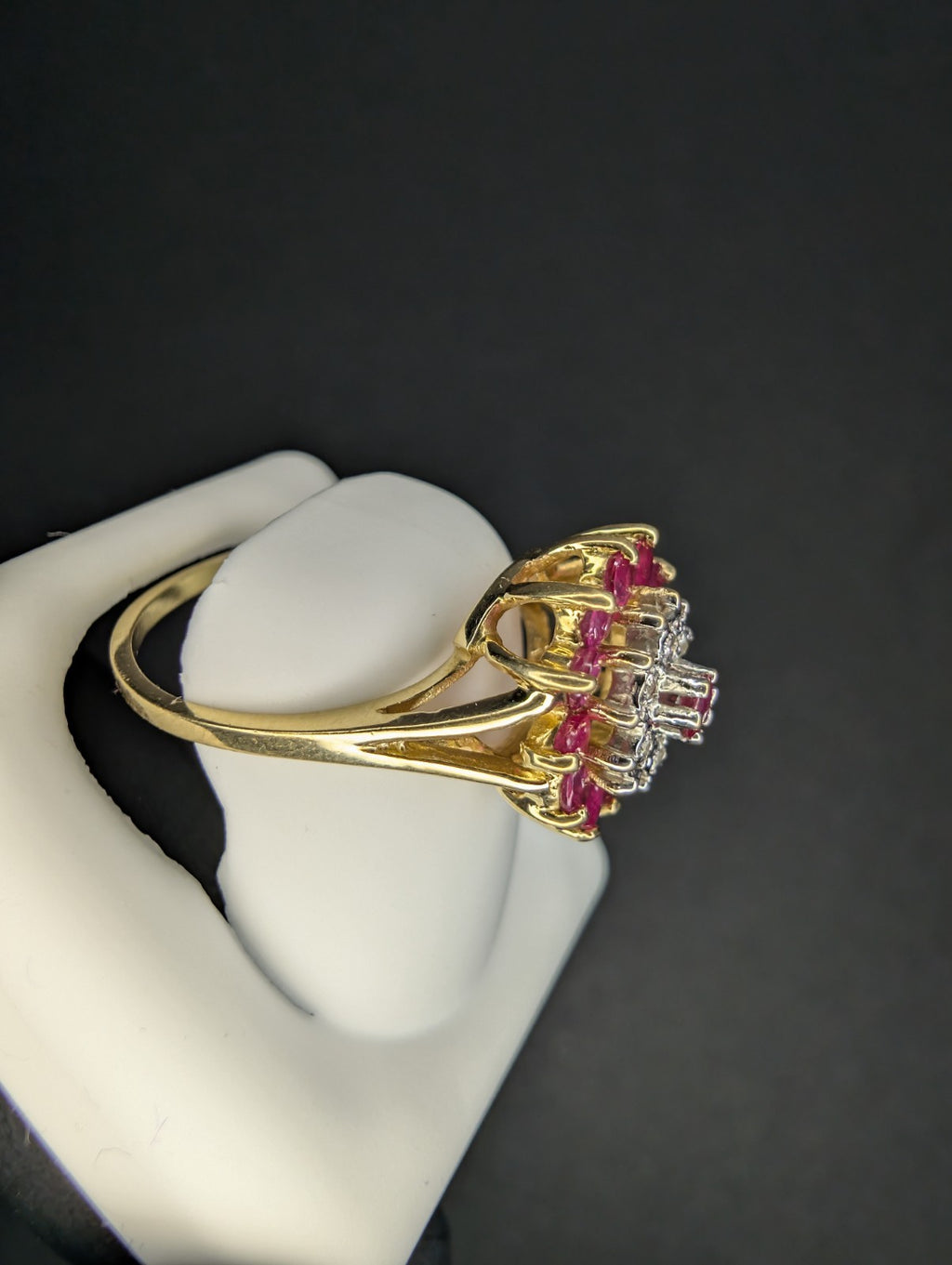 Vintage Solid 10k Yellow Gold Ruby and Diamond Cluster Ring Size 8