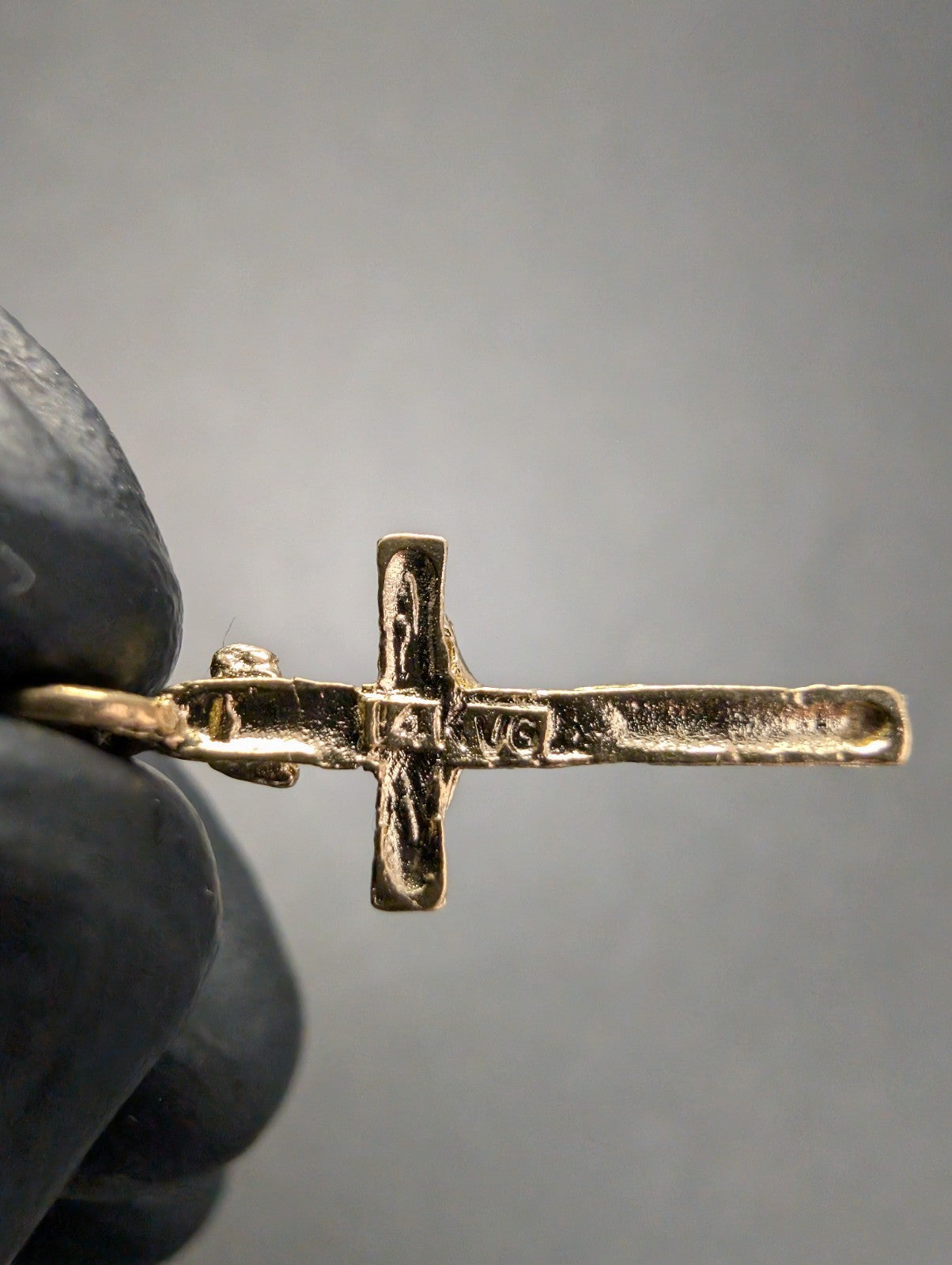 Vintage Solid 14K Yellow Gold Crucifix Cross Pendant