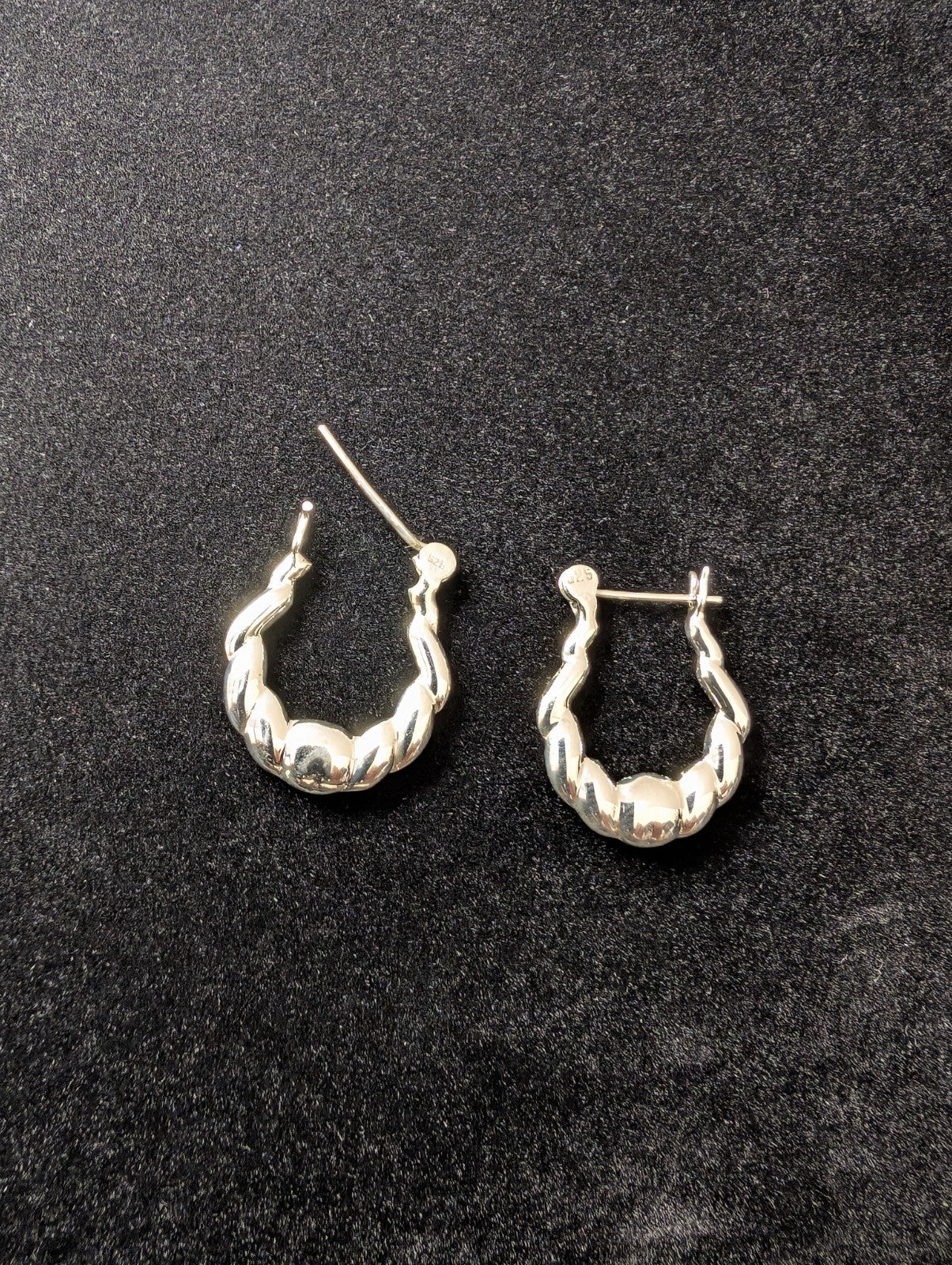 Solid 925 Sterling Silver 22mm x 19mm Oval Twisted Hoop Earrings