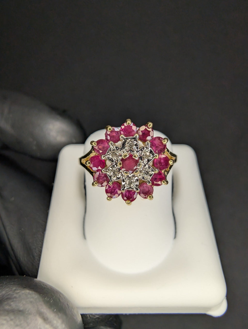 Vintage Solid 10k Yellow Gold Ruby and Diamond Cluster Ring Size 8