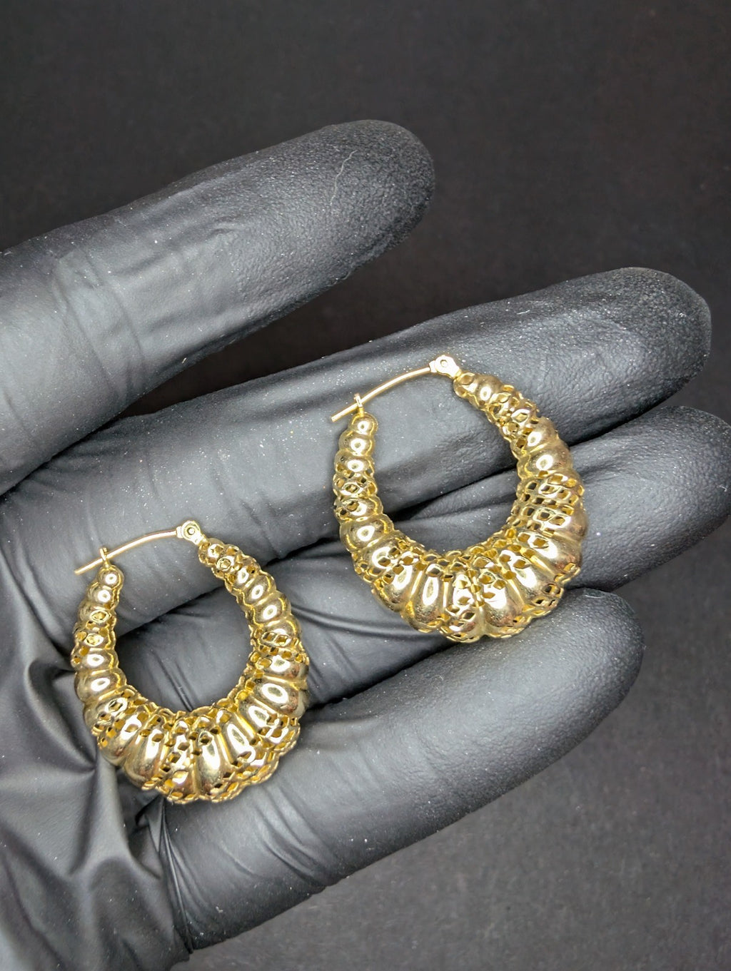 Vintage Israel 14k Yellow Gold Scalloped Hoops