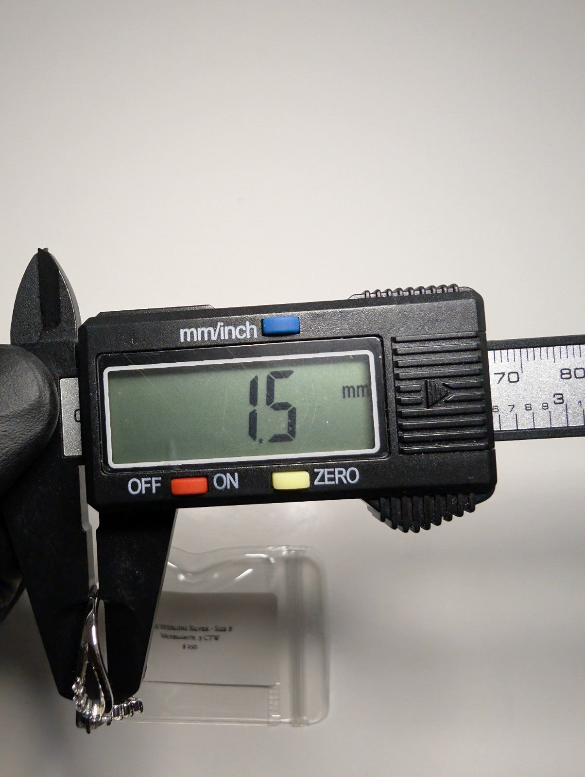 Solid 925 Sterling Silver .5CTW Moissanite V Band Crown Ring Size 8